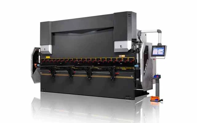 What Safety Measures Should Be Taken When Operating a Press Brake?