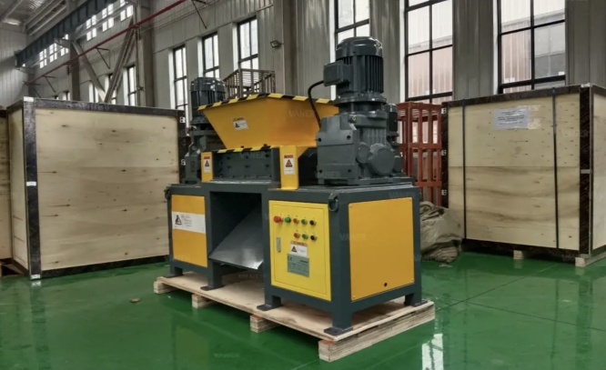 mini-double-motor-shredder4.jpg mini-double-motor-shredder4.jpg